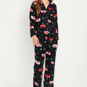 Old Navy Women’s Pajama Set